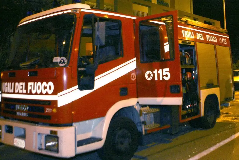 Mezzo dei vigili del fuoco