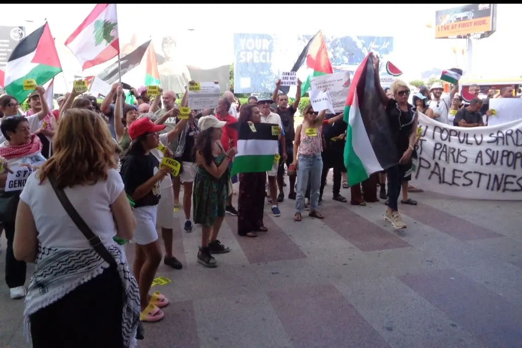 Protesta aeroporto Costa Smeralda, Olbia (foto Careddu)