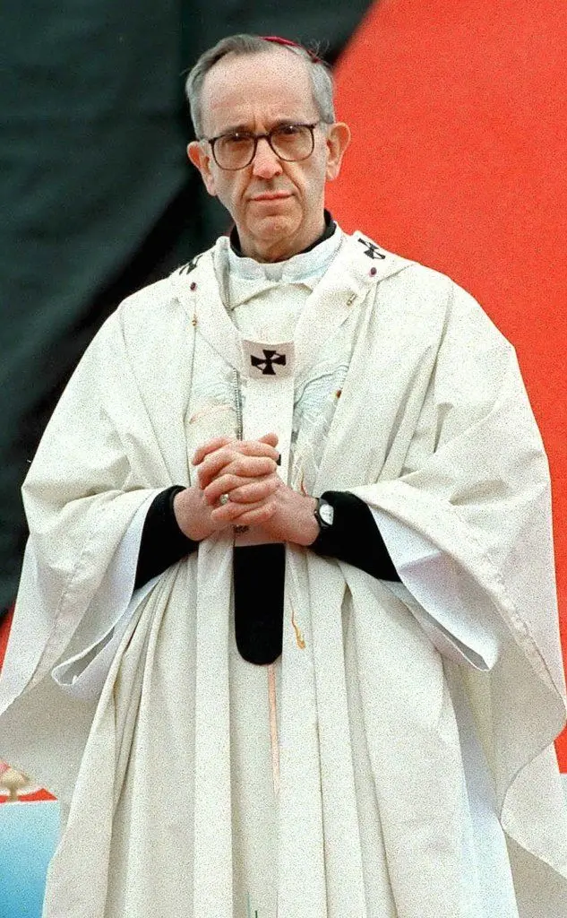 Un giovane Bergoglio arcivescovo di Buenos Aires