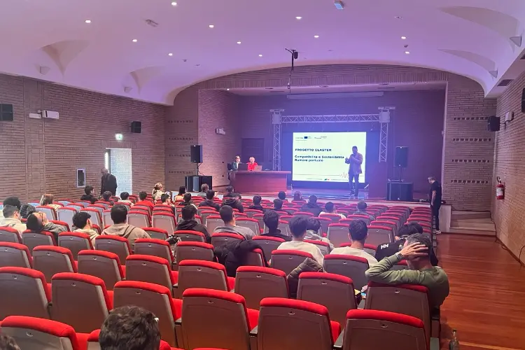 Uno degli incontri sul progetto Claster (foto Pala)