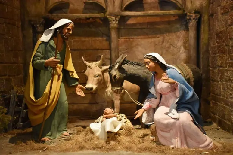 Un presepe, immagine simbolo (Ansa)