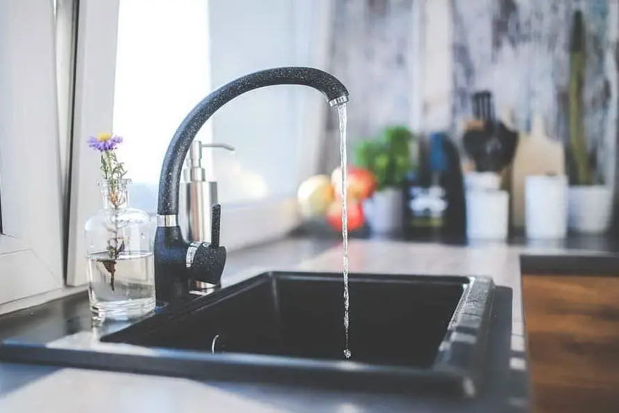 Un rubinetto (foto Pixabay)