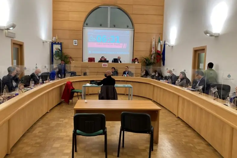 Seduta del consiglio a Porto Torres\u00A0(foto M.Pala)