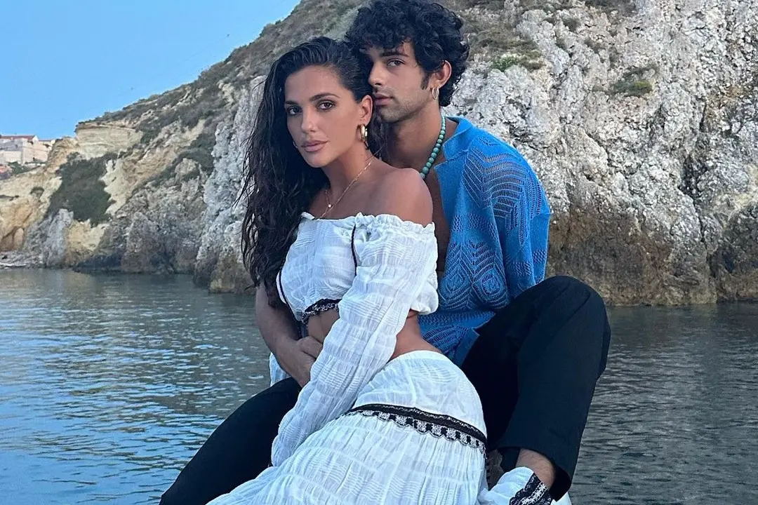 Massimiliano Caiazzo ed Elena D'Amario (foto da Instagram)