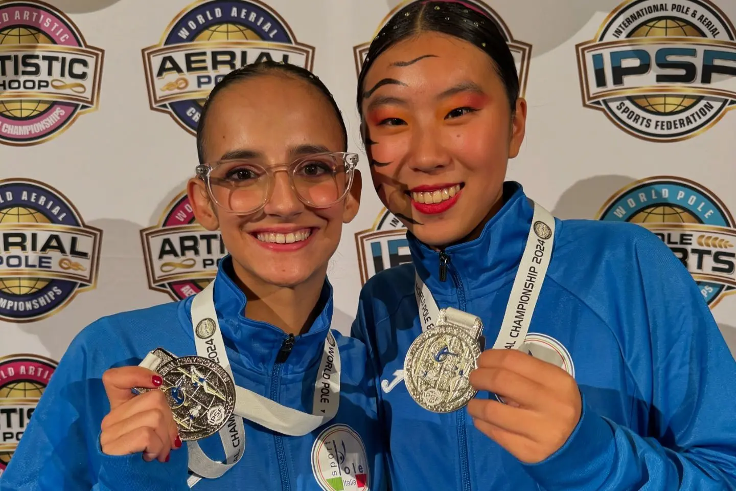 Rebecca e Greta (foto L'Unione Sarda)