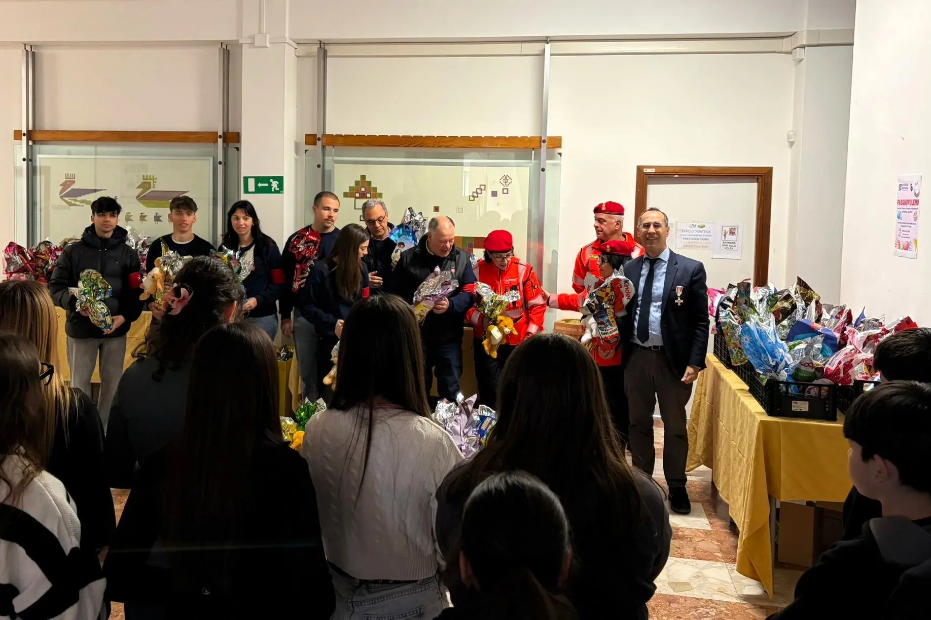 La raccolta delle uova pasquali (foto ufficio stampa)