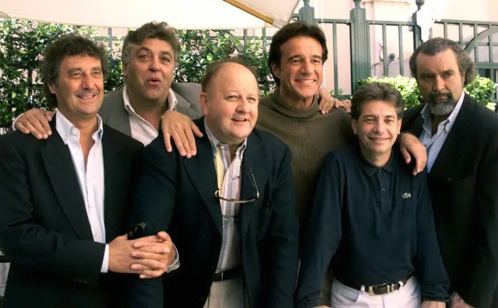 Da sinistra Enzo Iacchetti, Maurizio Mattioli, Massimo Boldi, Christian De Sica, Nino D'Angelo e Diego Abatantuono (Ansa)