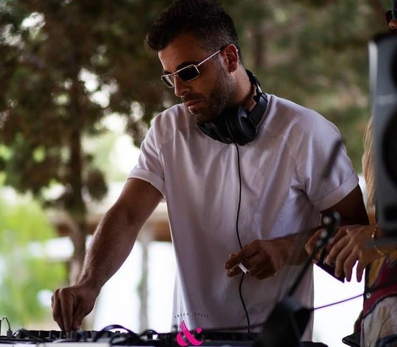 Dj Godzi morto a Ibiza. Il padre: «È stato legato e picchiato»