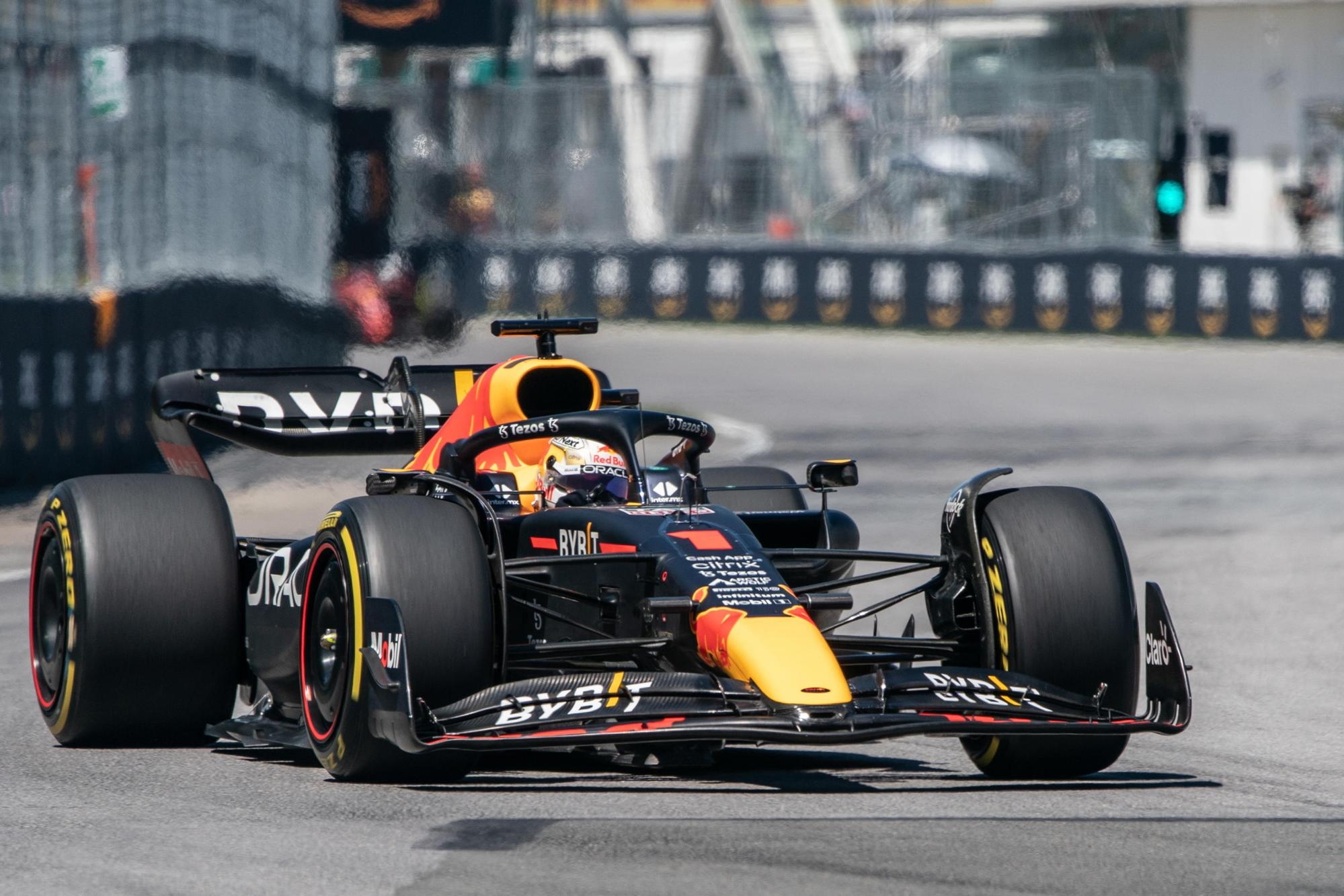 epa10022825 Dutch Formula One driver Max Verstappen of Red Bull Racing in action during the Formula One Grand Prix of Canada at the Circuit Gilles-Villeneuve in Montreal, Canada, 19 June 2022. EPA/ANDRE PICHETTE