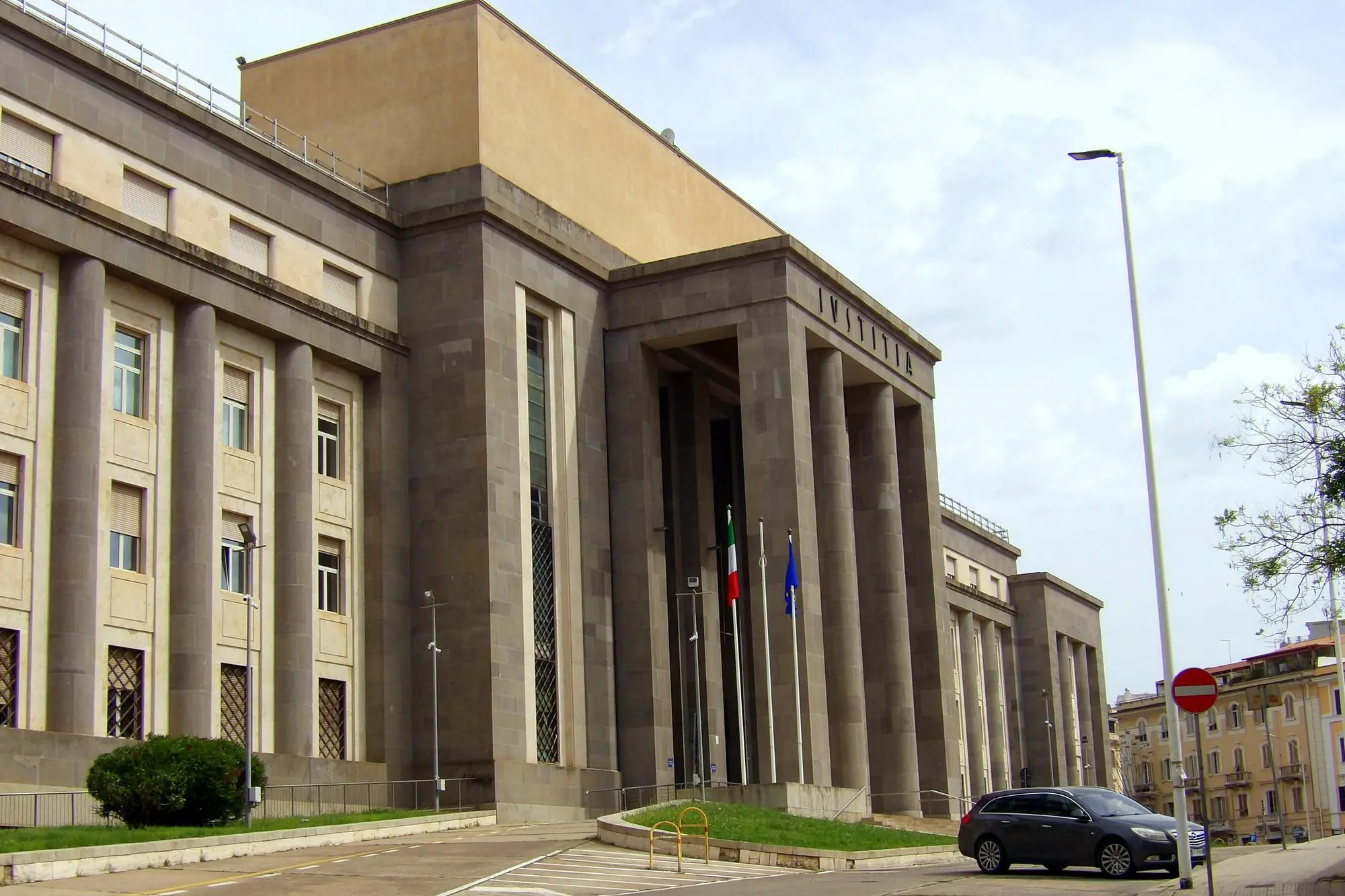 Cagliari Palazzo di Giustizia Tribunale
