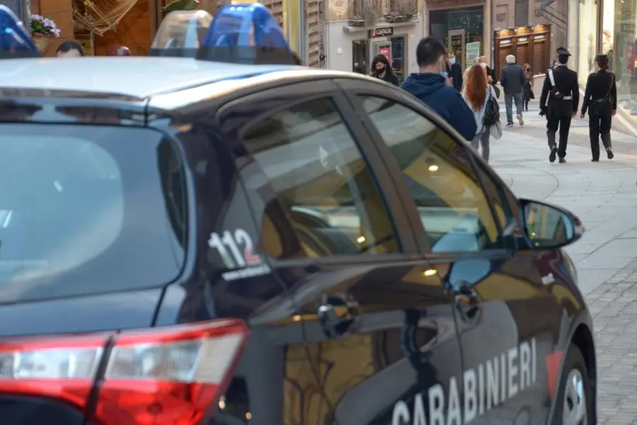 (foto carabinieri)