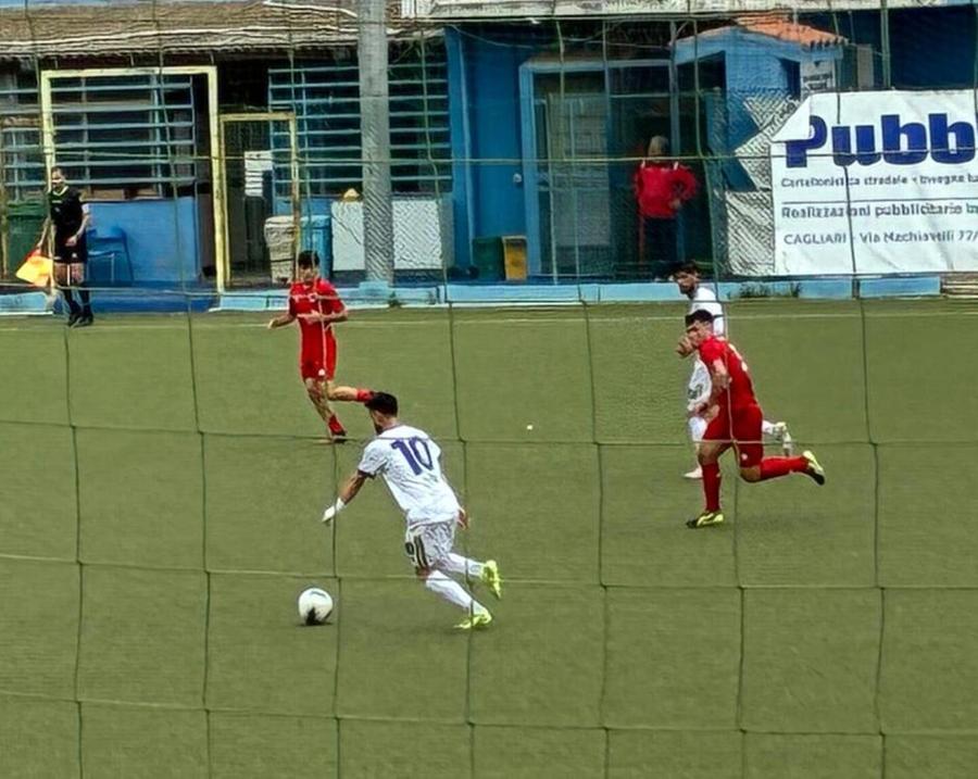 Cus liquidato, Il Terralba resta in scia