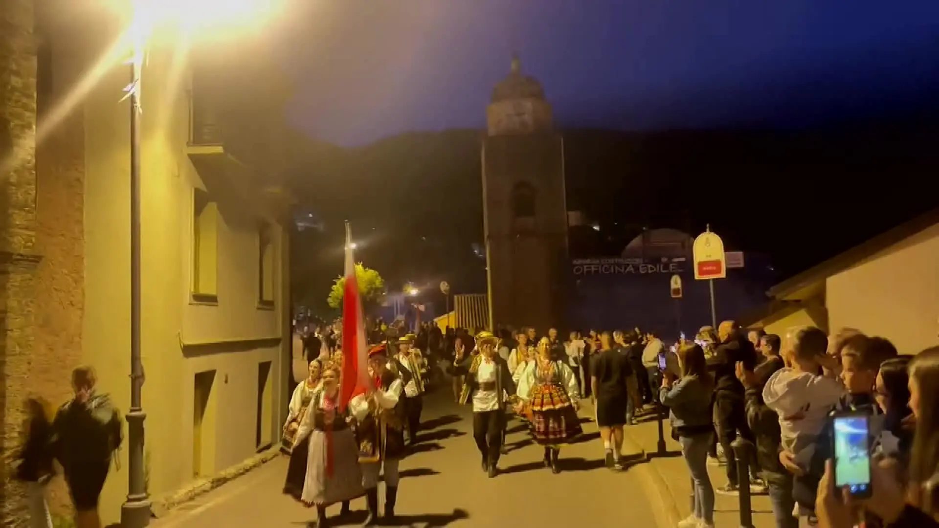Desulo Desulo, successo per il “viaggio nel folklore” che diffonde ...