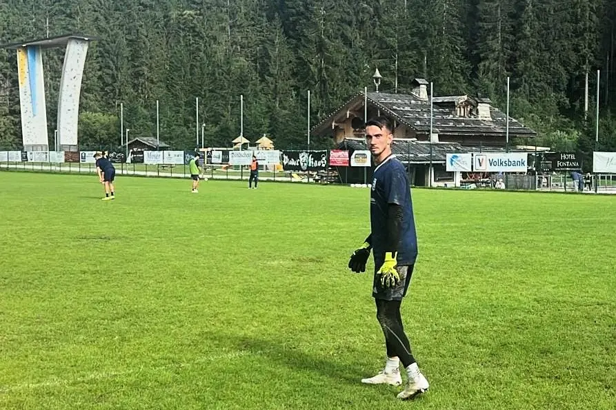 Il portiere Zaccagno nel ritiro di Sappada (foto Torres)