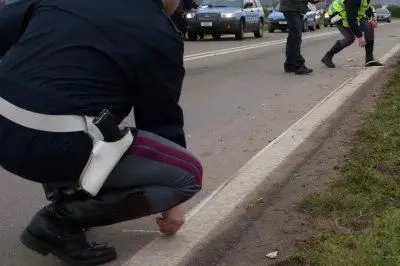 Rilievi della polizia sul luogo di un incidente (Archivio)