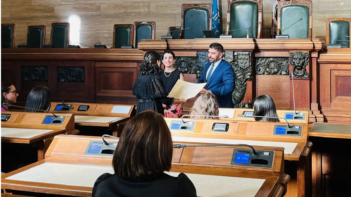 https://immagini.unionesarda.it/version/c:NjU3NWI1NWEtNzM5OS00:YjgyZmZlZjgtN2Y3NC00/image.webp?f=16:9
