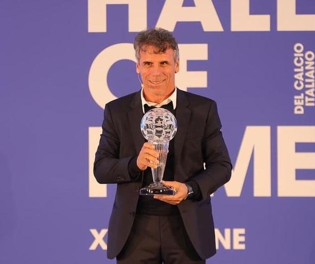Zola commendatore: «I talenti ci sono, anche in Serie C»