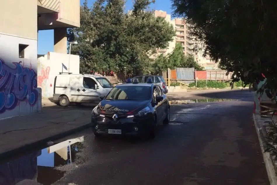 Un'auto dei carabinieri a Sant'Elia