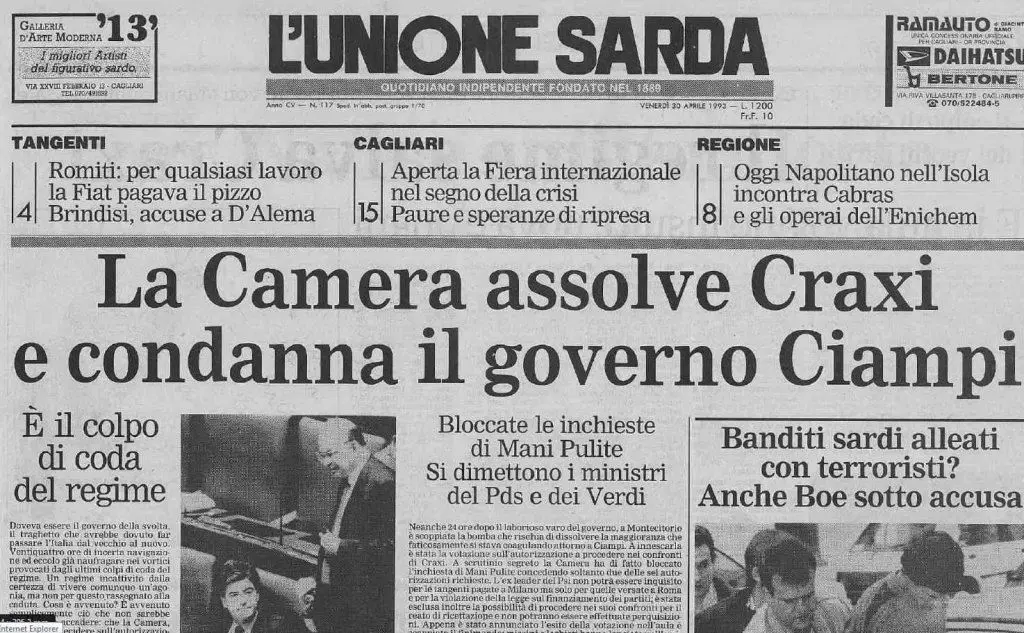 La prima pagina de L'Unione Sarda il giorno dopo il celebre discorso di Craxi alla Camera, nel 1993
