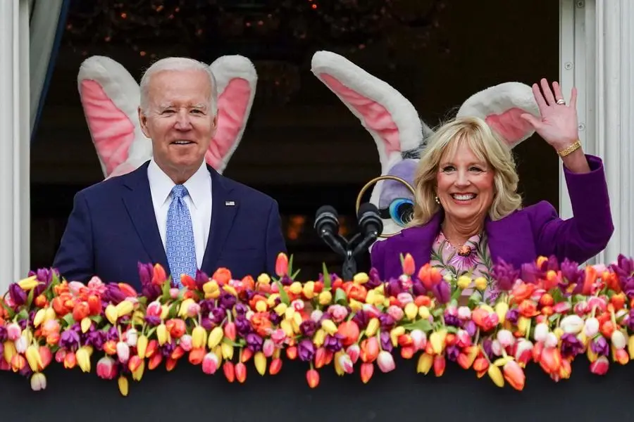 Joe Biden e la moglie Jill durante i festeggiamenti per Pasqua (Ansa-Epa)