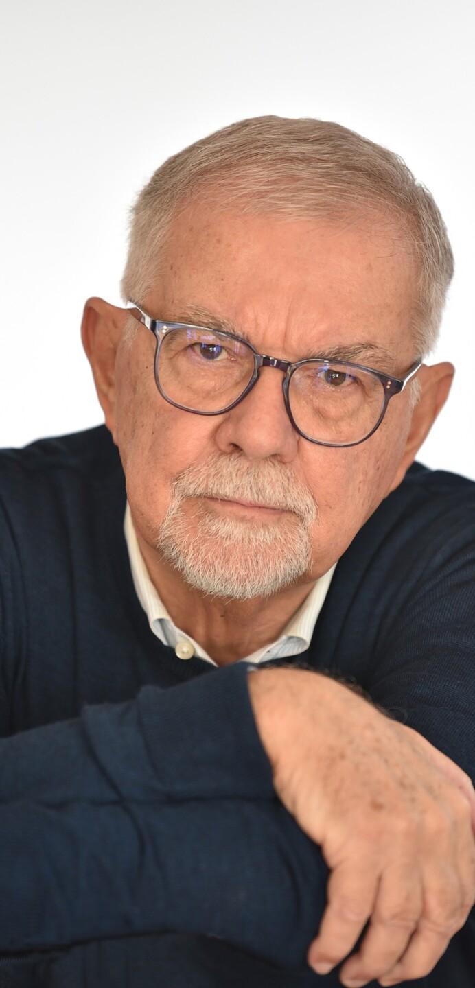 Due donne, un’Isola di silenzi e segreti Ciriaco Offeddu torna con “Angelina”