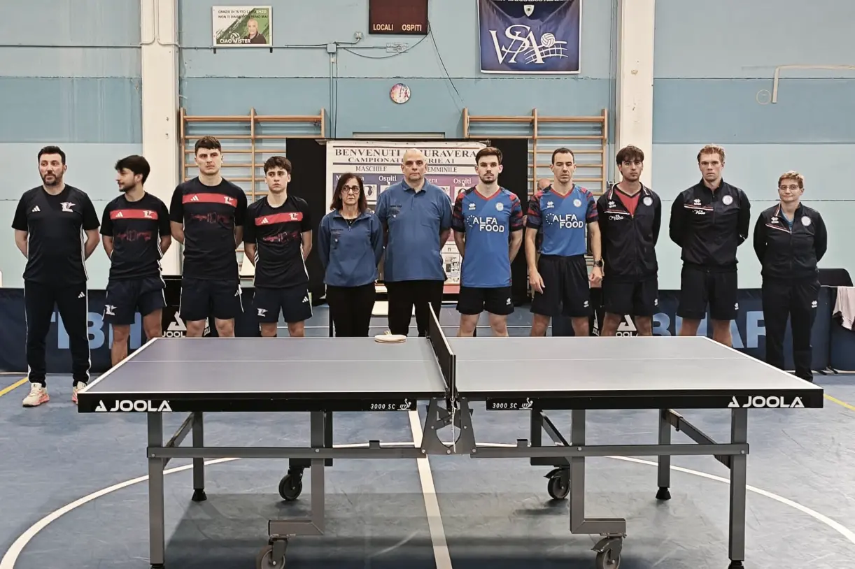 Tennistavolo, TT Sassari e Muravera ko nell'andata dei playoff scudetto Muravera e Bagnolese nelle fasi preliminari del match di andata dei playoff (Foto concessa TT Muravera)