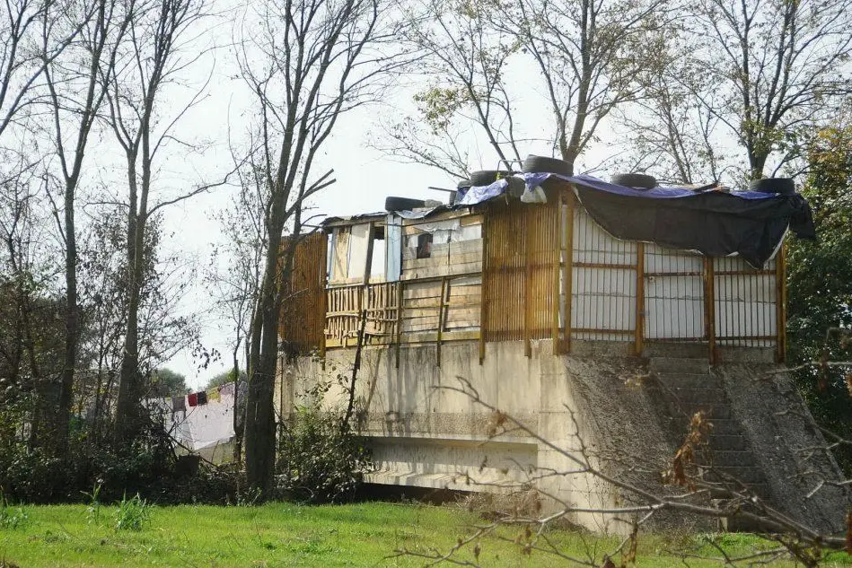 Il campo rom a Oristano