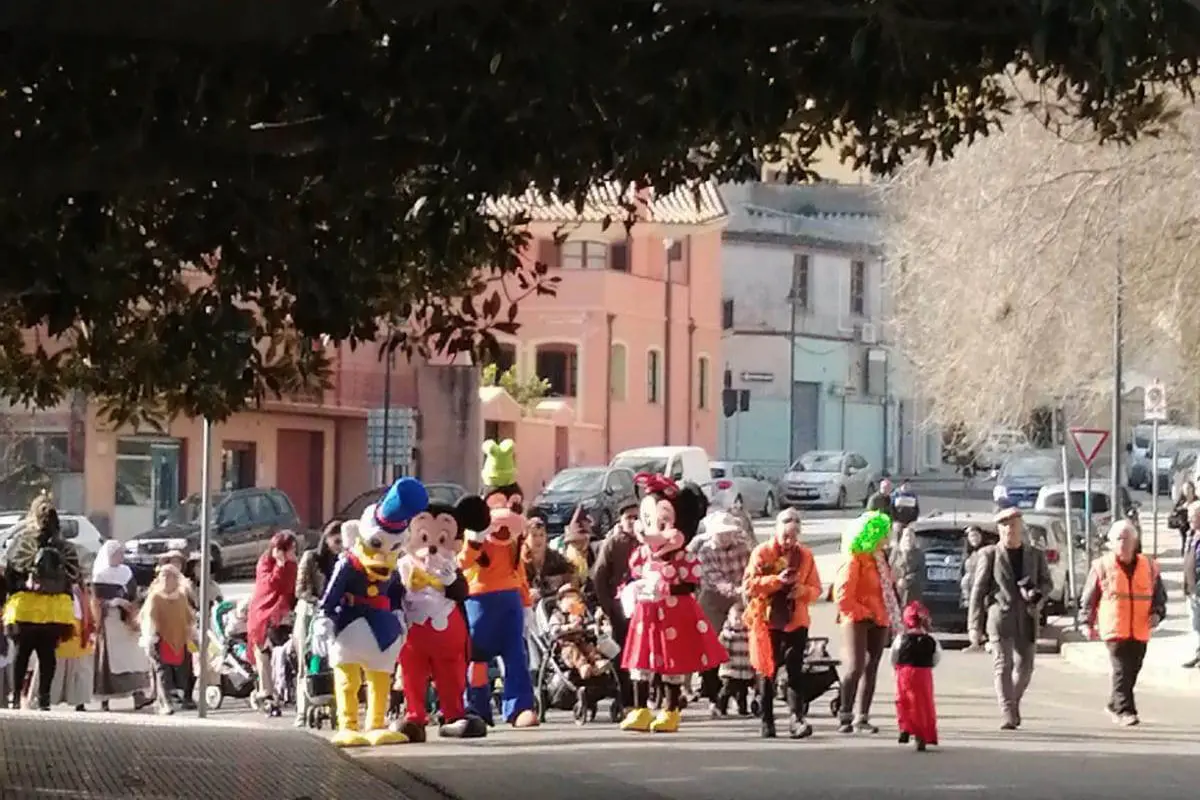 L'allegra sfilata dei bambini Carnevalauser organizzata da Auser Villacidro