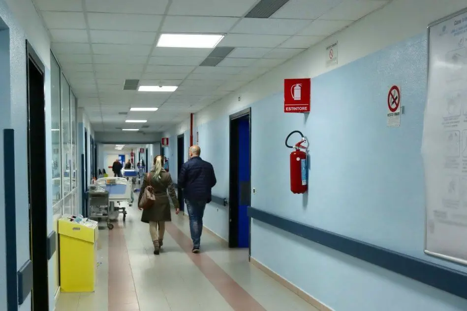 L'interno dell'ospedale Sirai (Archivio L'Unione Sarda - Murru)