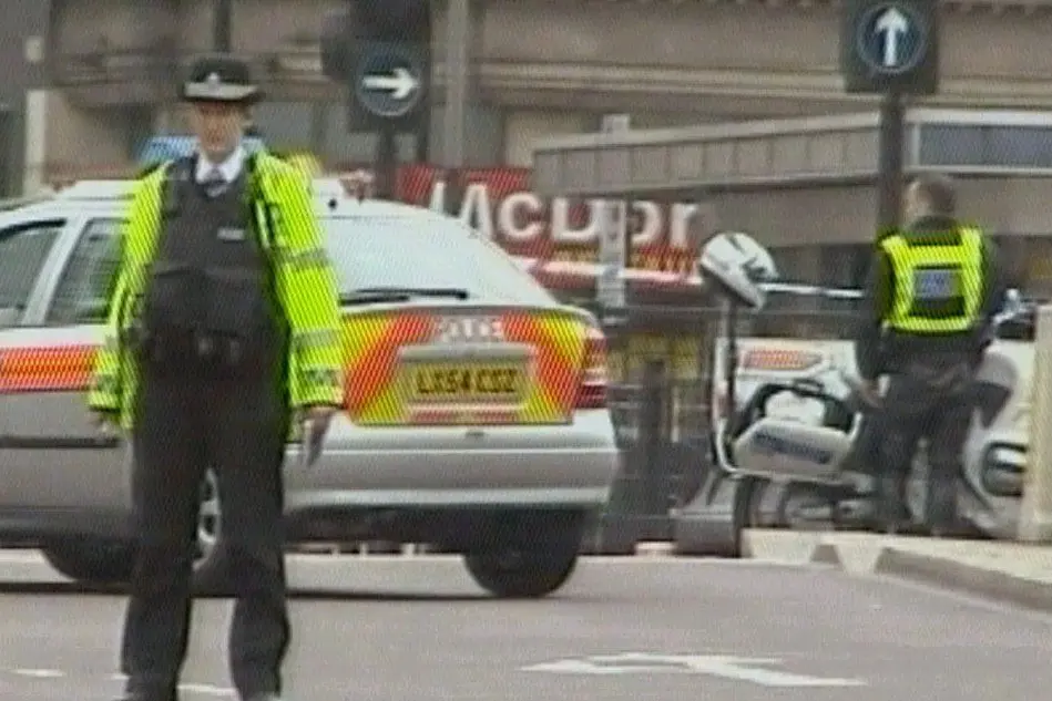Polizia a Londra (foto Ansa)