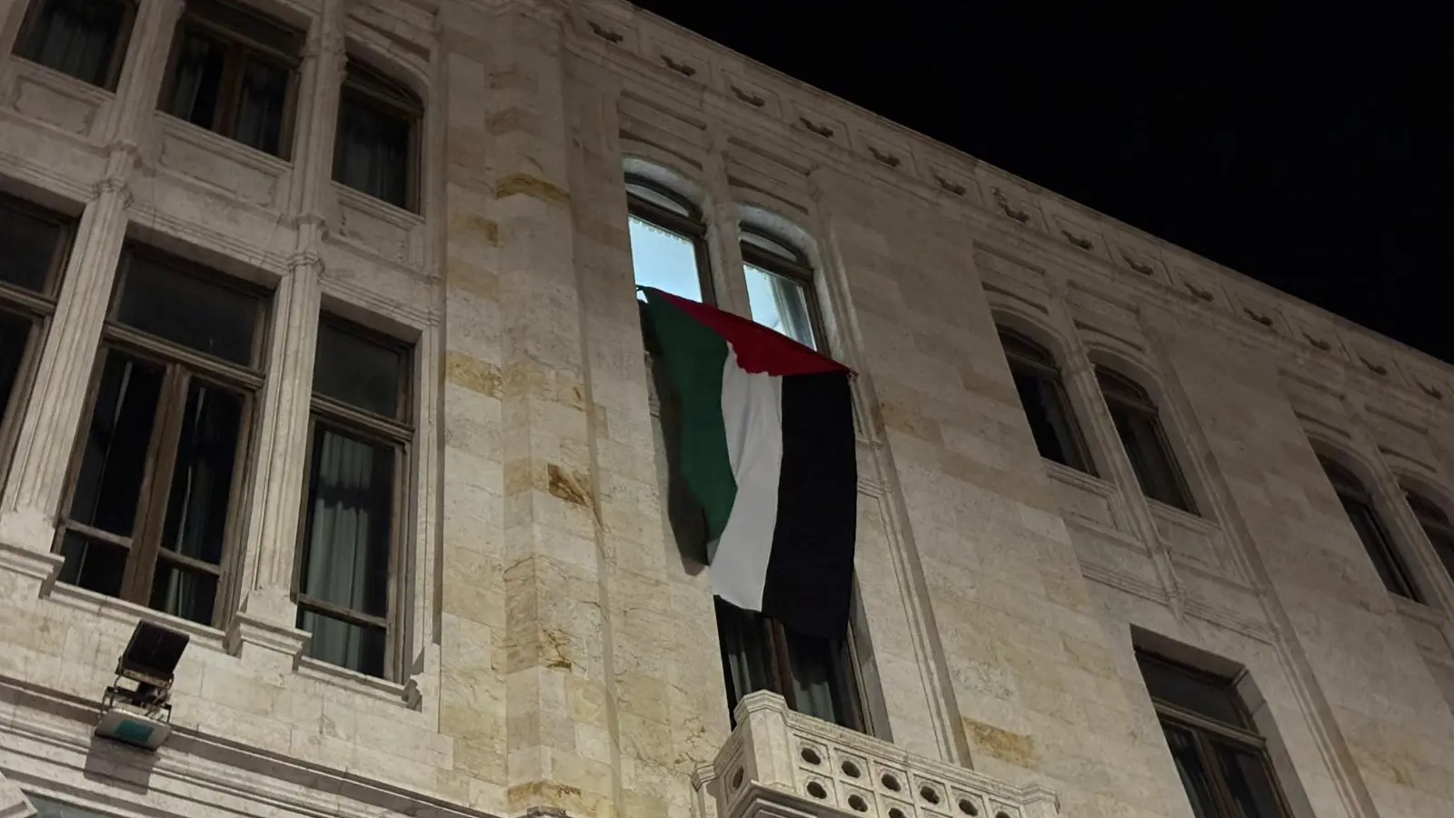 https://immagini.unionesarda.it/version/c:NjYyN2U0NjctZTQ1Ni00:Y2U2ZDM5NjYtZTc2My00/image.webp?f=16:9