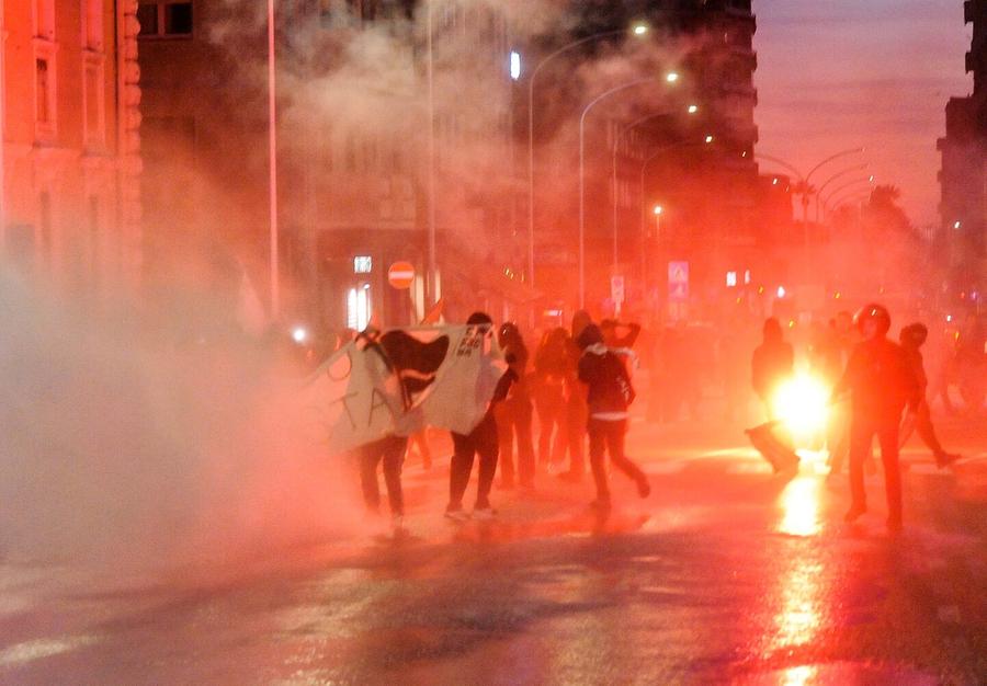 Rete legale per difendere gli antagonisti