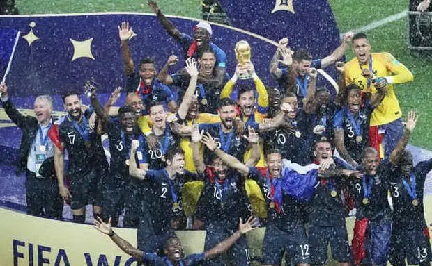 E nel 2018 in Russia tocca di nuovo alla Francia (tutte le foto sono Ansa)