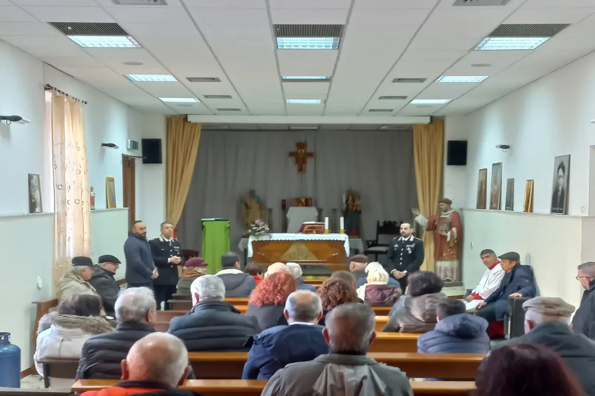 L'incontro con i Carabinieri (foto Fiori)
