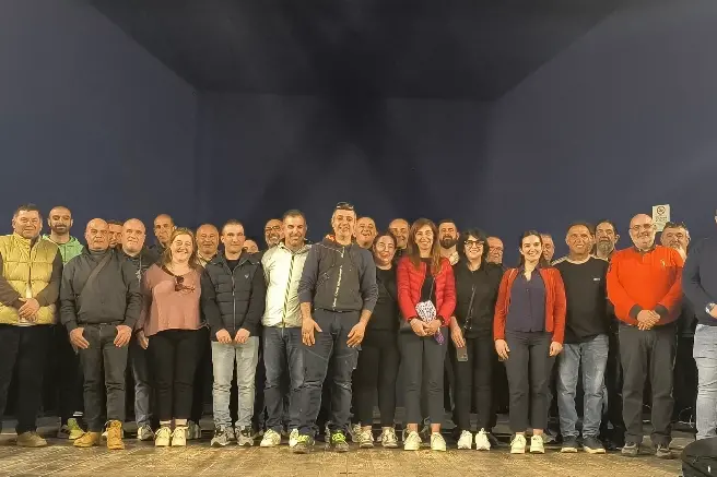 Il volontari del gruppo Protezione civile Coros (foto concessa)