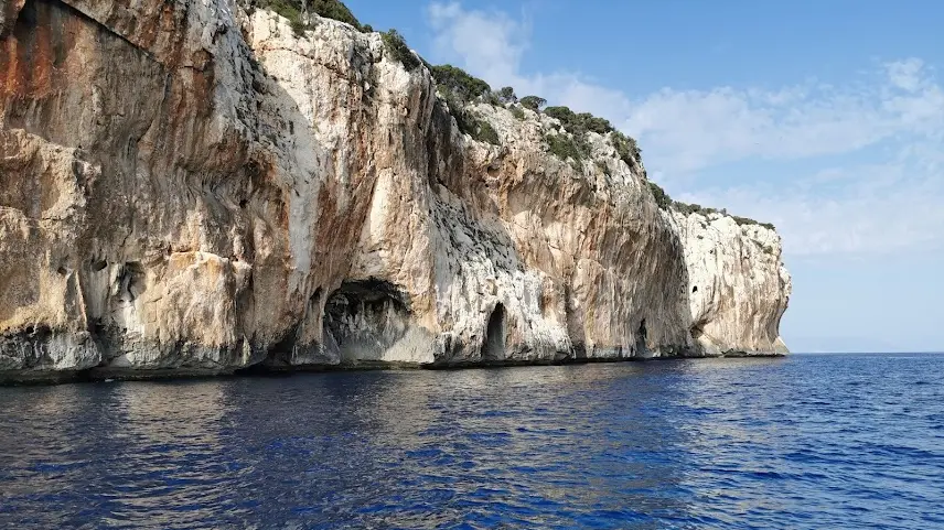 https://immagini.unionesarda.it/version/c:Njc0MzUyNzEtNTE3Ny00:NmVkODliYTUtMWMzYi00/image.webp?f=16:9