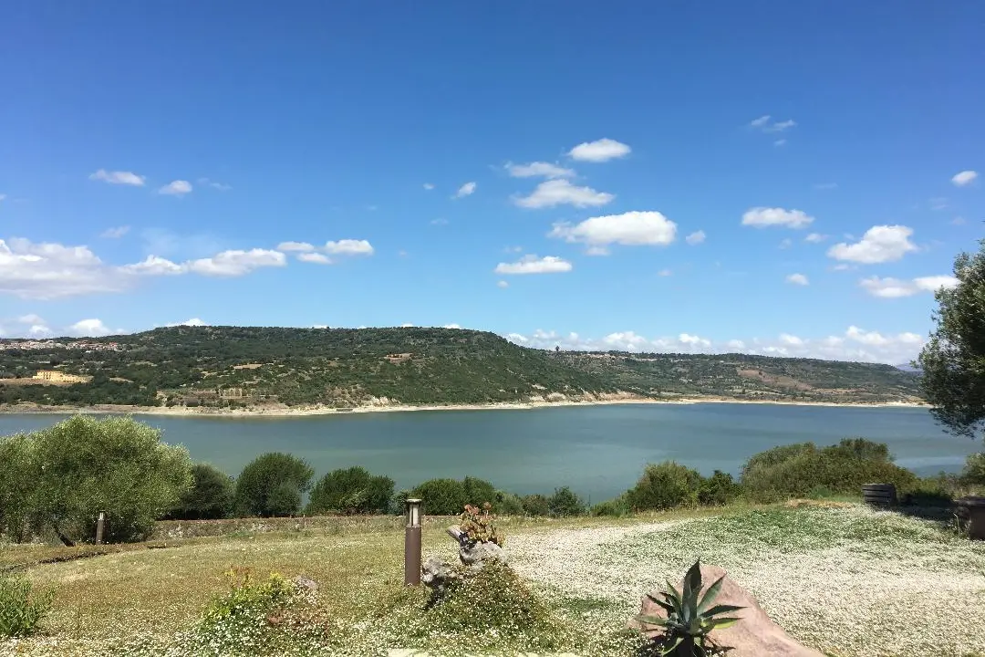 Veduta sul lago Omodeo da Sorradile