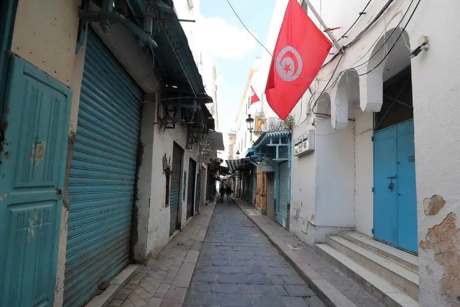 Una strada di Tunisi (Ansa - Messara)