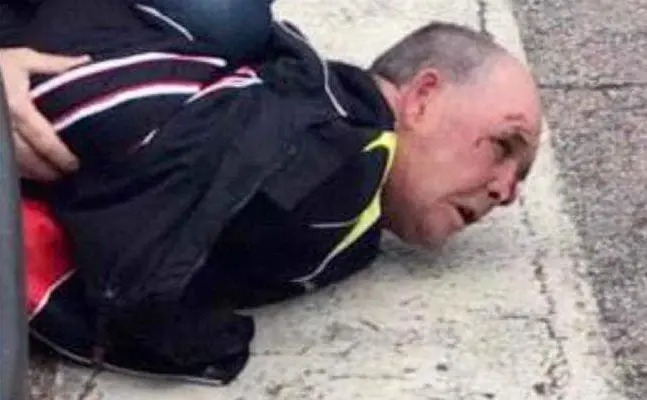 L'uomo che ha aperto il fuoco (foto Facebook)