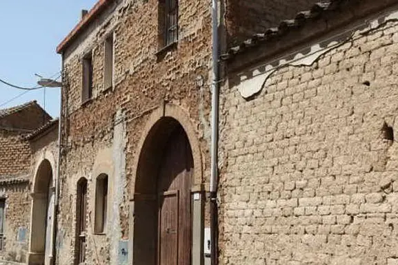 Una costruzione in ladiri
