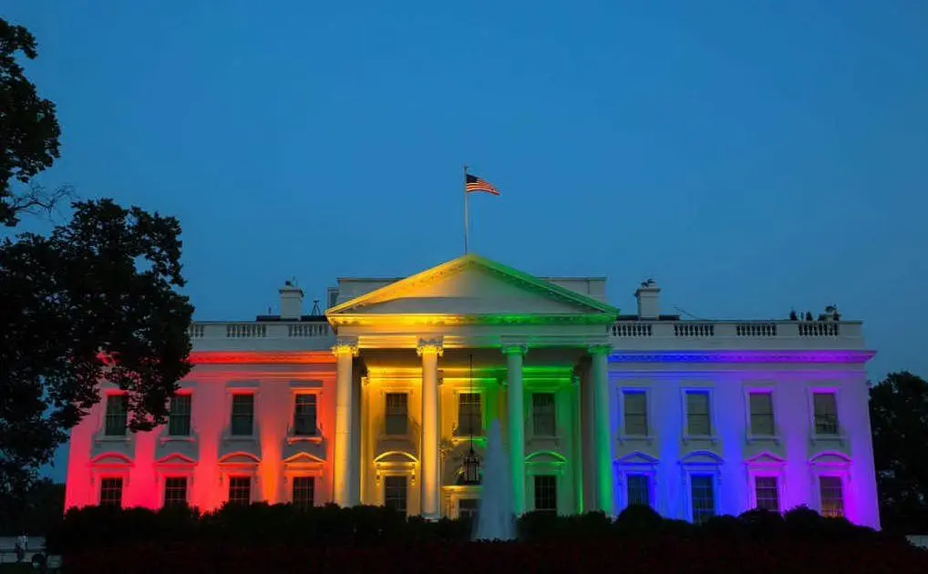 La Casa Bianca vista dall'esterno nel giorno dell'elezione di Obama
