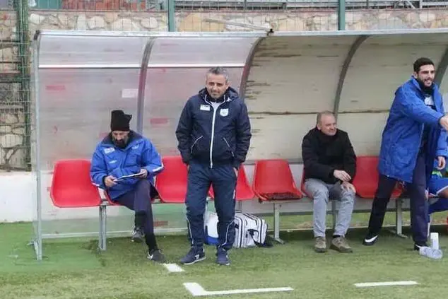 L'allenatore dell'Arzachena Raffaele Cerbone (foto Andrea Serreli)