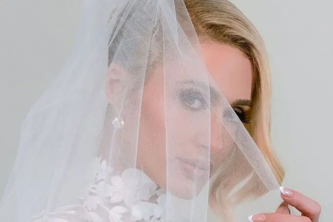 Paris Hilton ha detto sì: le nozze con l'imprenditore Carter Reum
