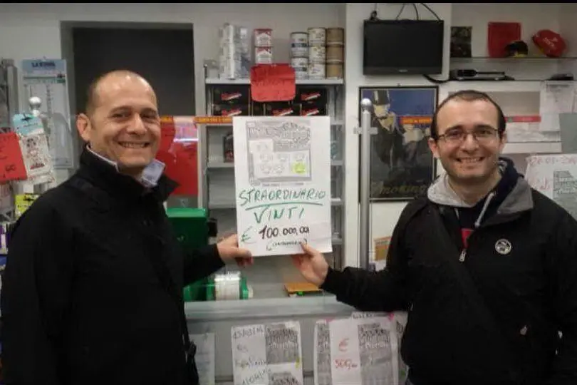 I due fratelli Paolo (a sinistra) e Stefano Bandino titolari della ricevitoria