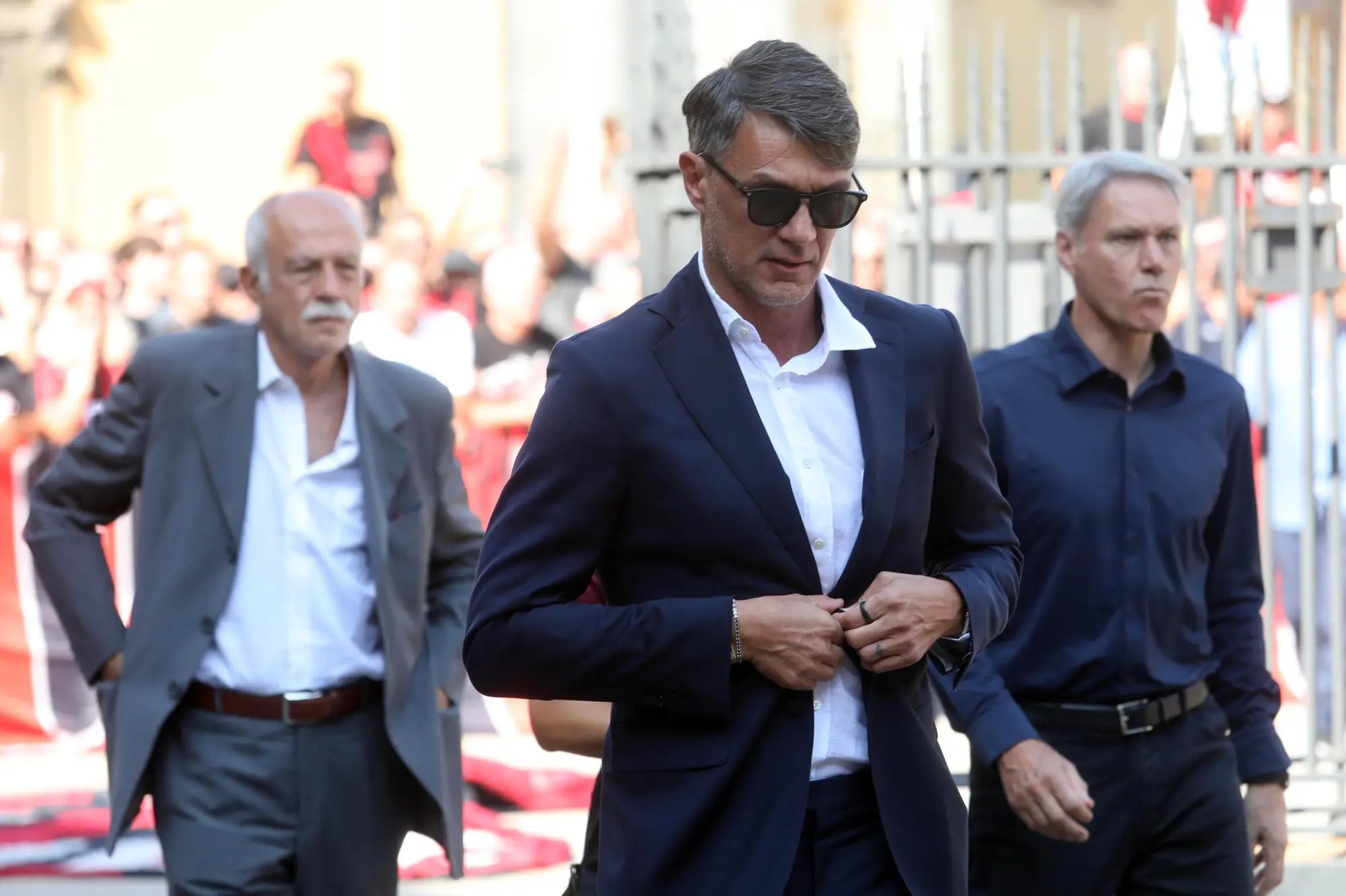 L’addio a Franco Baresi: applausi per Maldini e Van Basten, Cardinale e Scaroni sommersi di fischi Paolo Maldini arriva alla chiesa di Sant'Ambrogio per partecipare al funerale di Franco Baresi. Milano 4 Agosto 2026 ANSA / MATTEO BAZZI