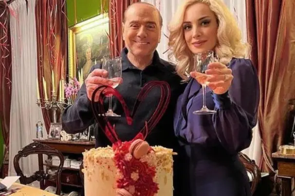 Silvio Berlusconi e Marta Fascina (foto via Ansa)