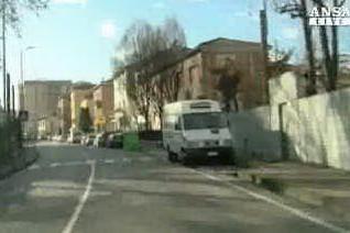 Parma, violenta per strada una 32enne: arrestato