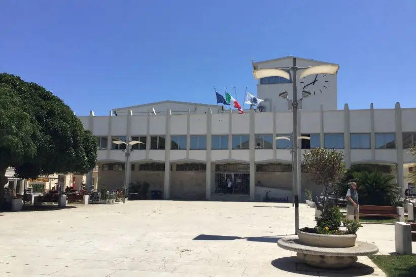 Municipio (foto Pala)