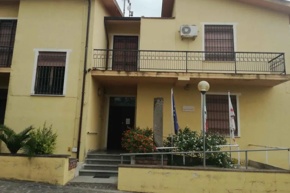 Il municipio di Villanova Truschedu (foto Pala)