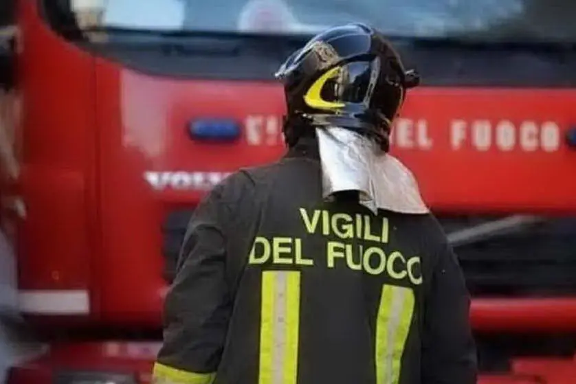 Vigili del fuoco (Archivio L'Unione Sarda)